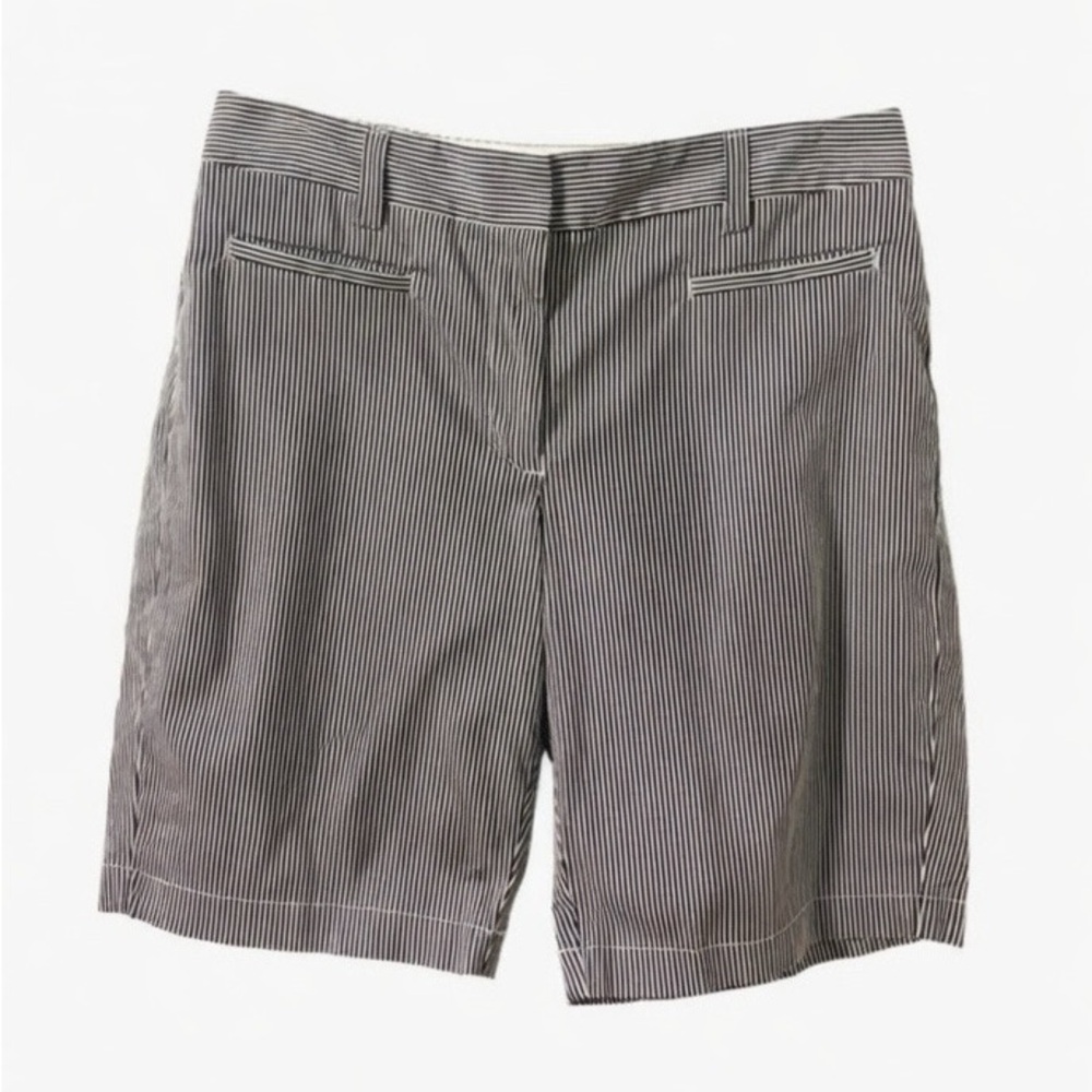 Lands’ End Pinstriped Seersucker Bermuda Walking Shorts Pockets Belt Loops 🔵⚪️